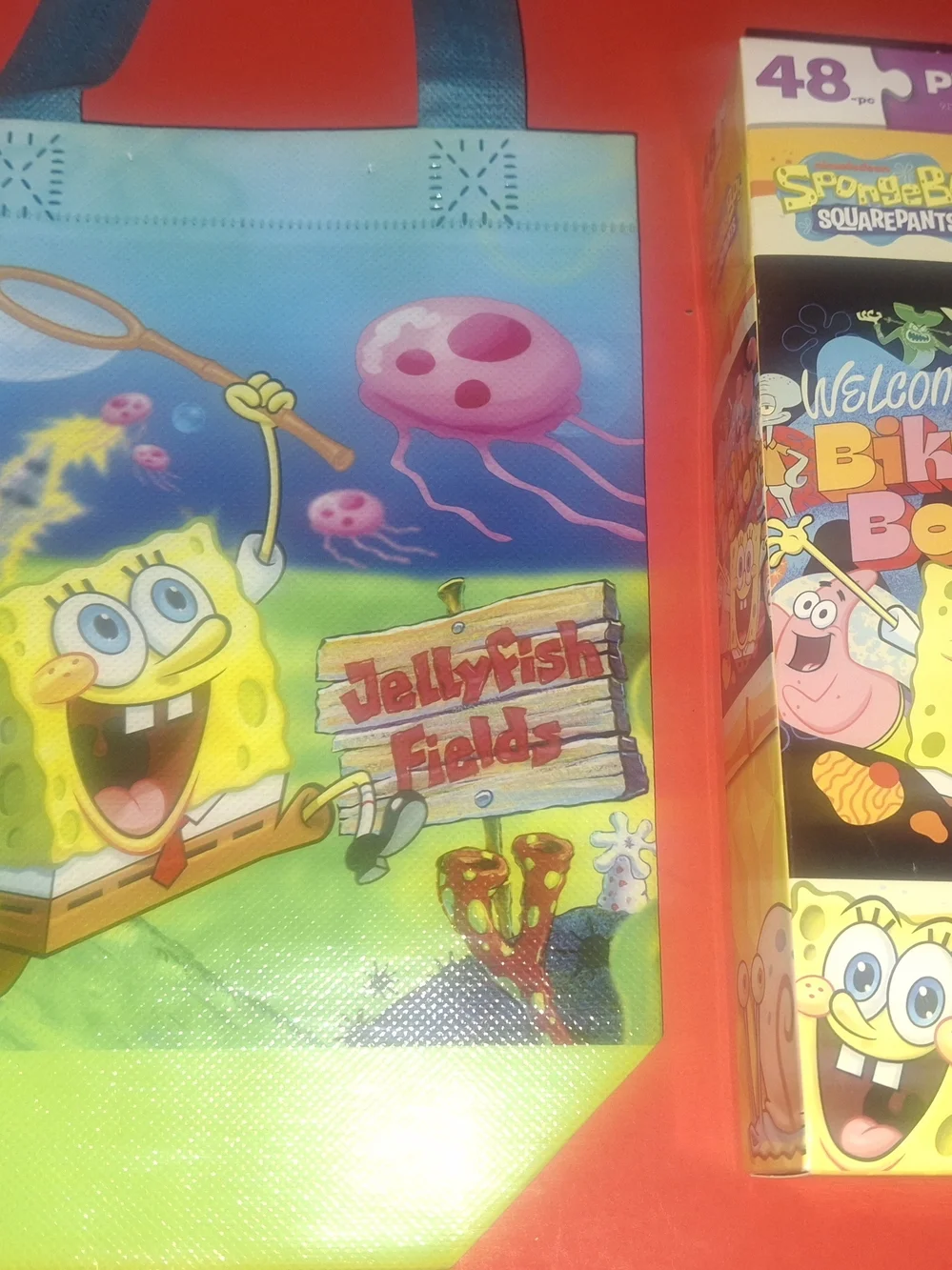 SpongeBob SquarePants Jellyfish Fields Party Tote Bag - Yellow & 48 Pc Puzzle